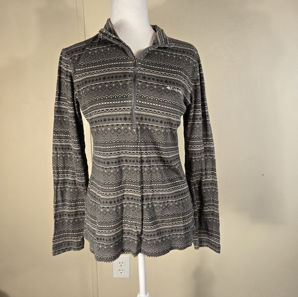 The Columbia Sweater Fleece 1/2 Zip in Black and Gray with a Geometric Aztec pat - Picture 1 of 8